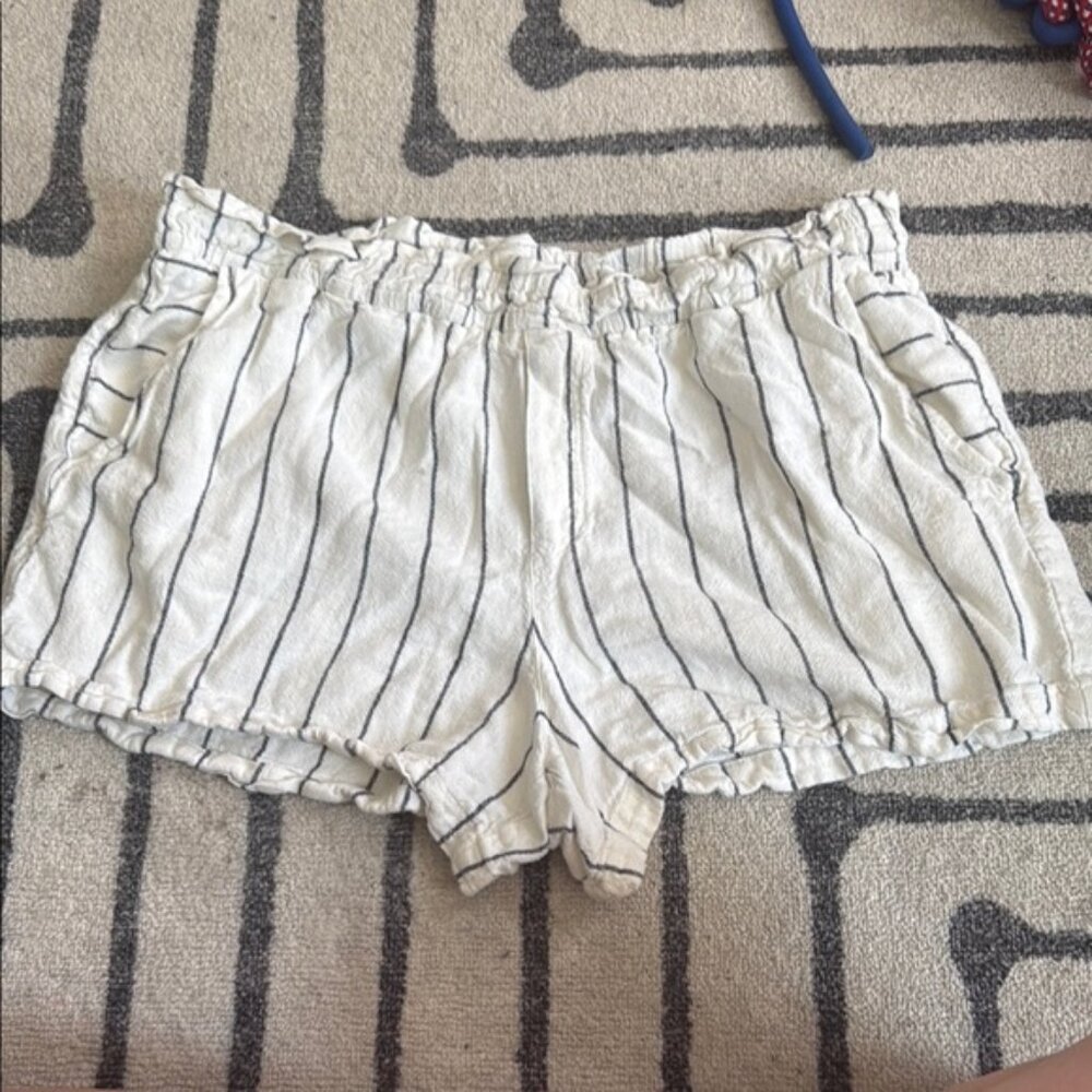 Vince Camuto High Waist Striped Cream and Black Shorts